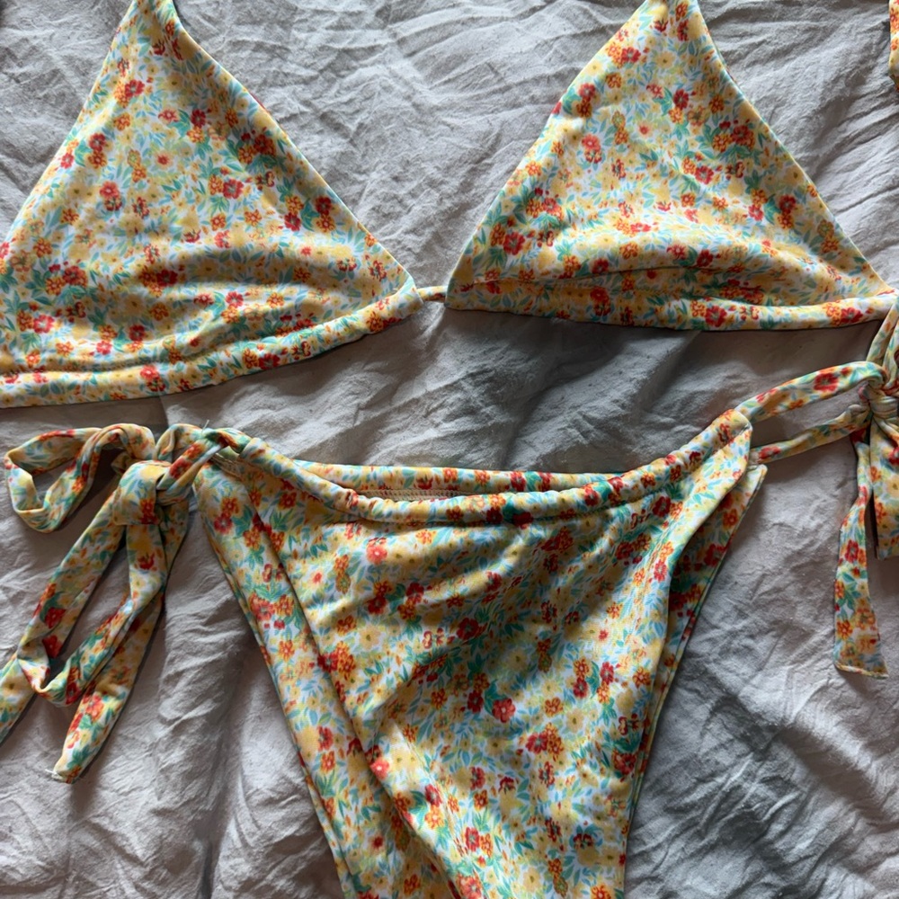 Floral Tie-Side Bikini Set in Yellow & Coral